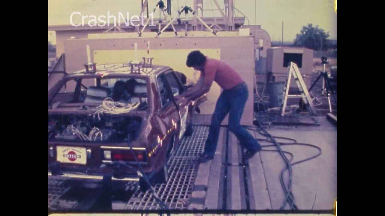 Datsun 210 / Nissan Sunny | 1979 | Frontal Crash Test | NHTSA | CrashNet1