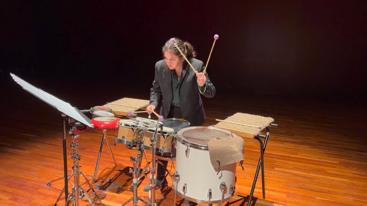 Topf Tanz by Echkard Kopetzki perf. Carmen Lopez