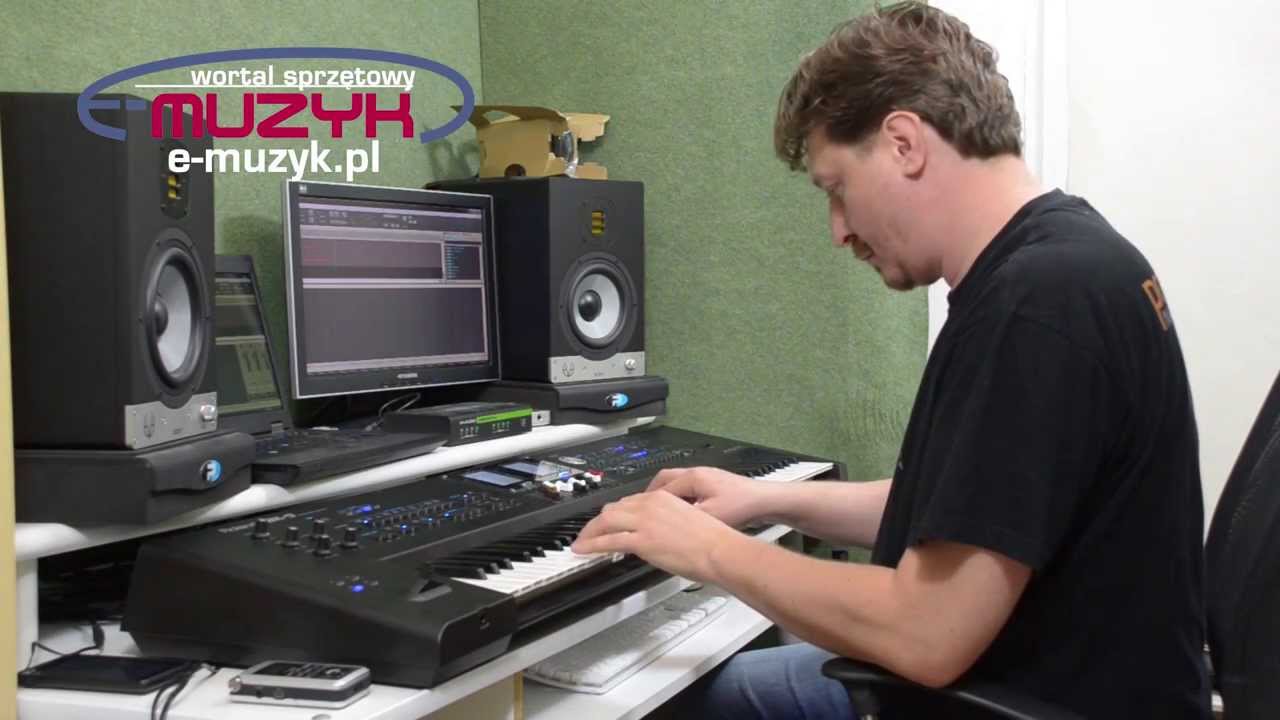 Roland BK 9 demo D-Beam Controller