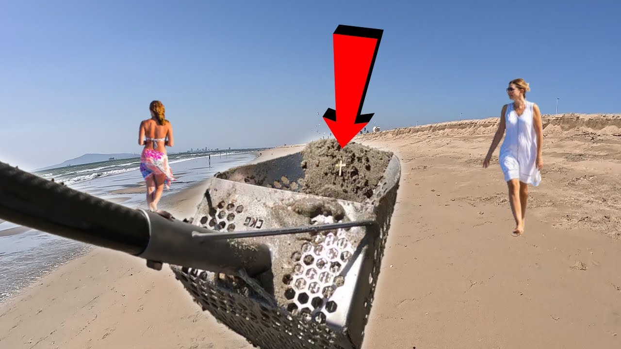 This Beautiful BEACH had GOLD | Silver Too 🌴😮😱