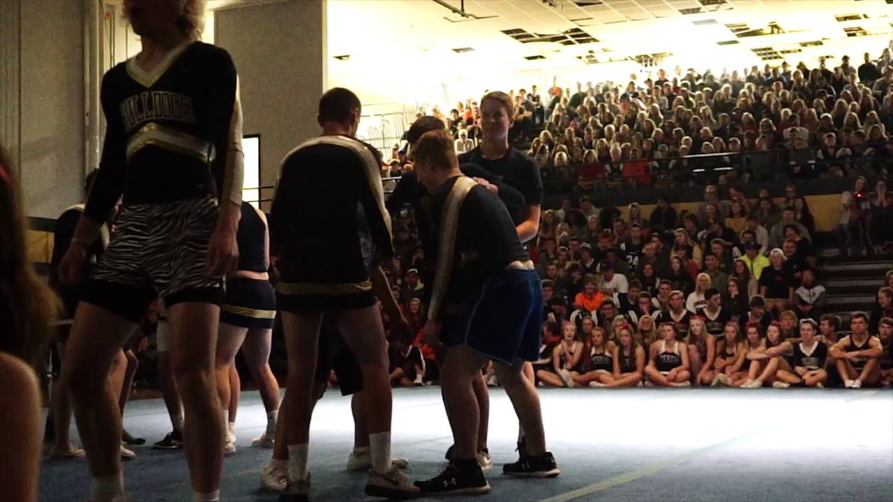 West Albany Senior Powder Puff Cheer 2016