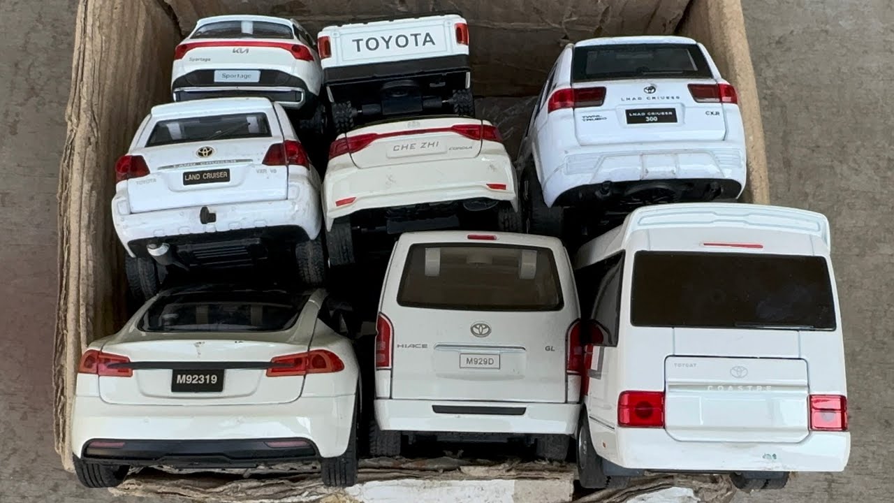 Box of realistic diecast model crs collection,tesla,toyota,KIA,
