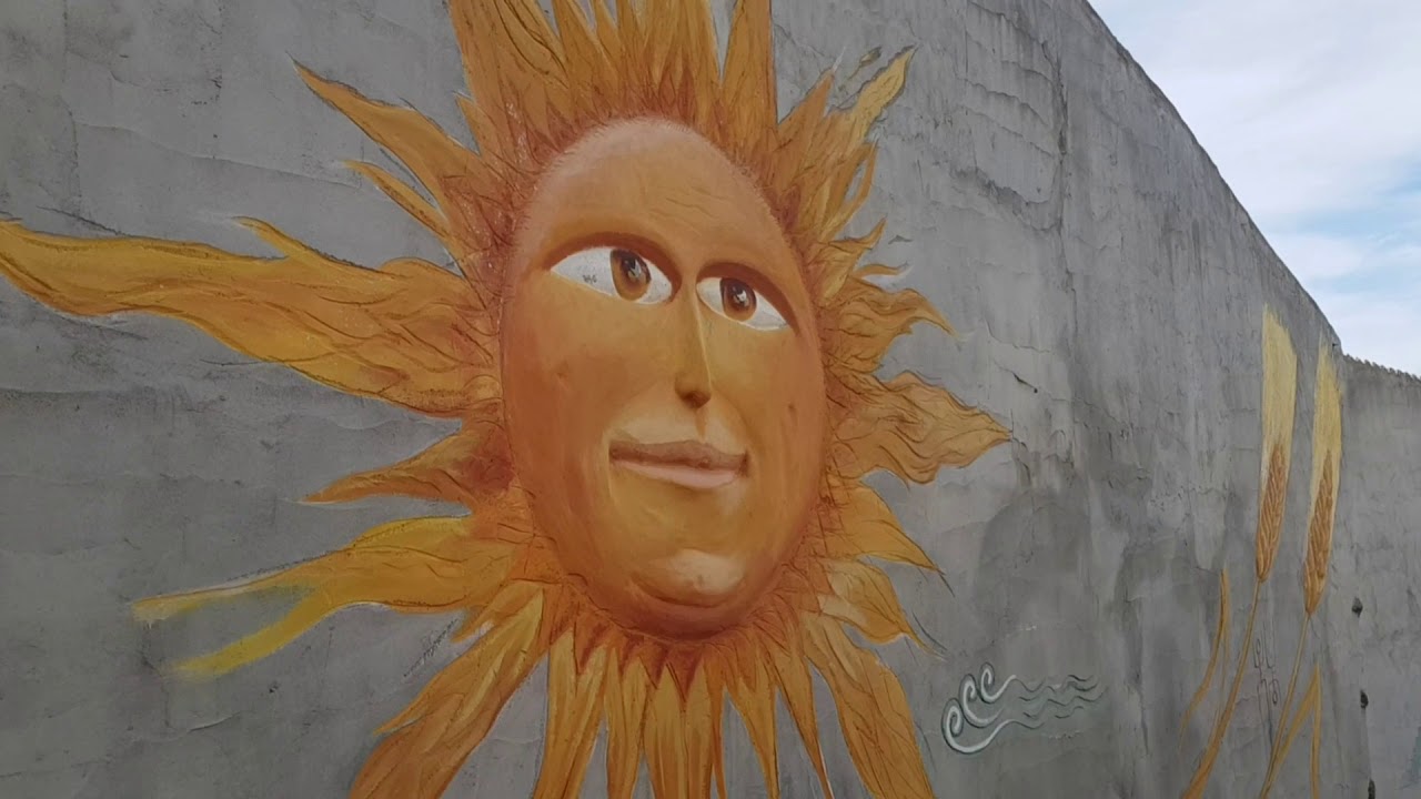 Tinnura, il paese dei murales. Viaggio nel piccolo borgo della Planargia