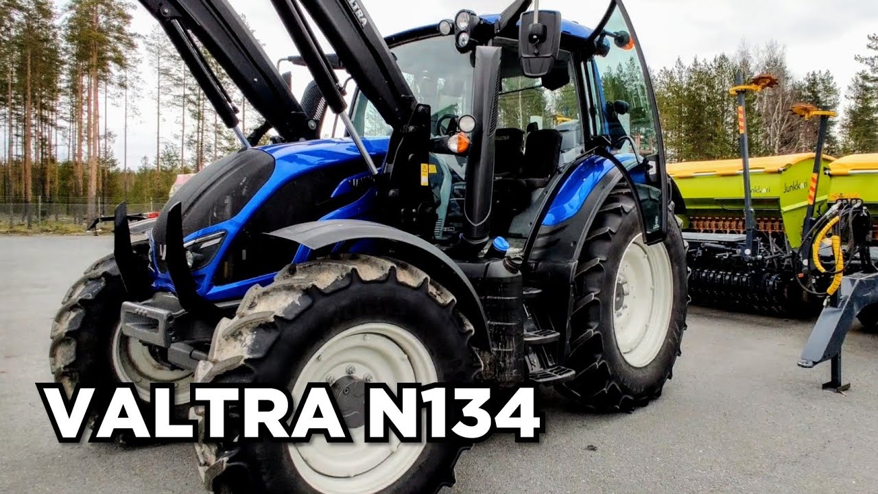Обзор/тест-драйв трактор Valtra N134. Когда МТЗ-1221 -на выход! Измельчитель веток Junkkari в работе