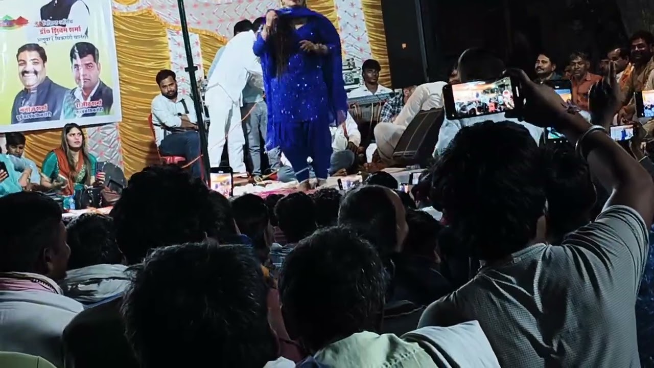 Anjali choudhary haryanvi dancer #new#dance#song#chajje uper boyo re bajro#happy holi