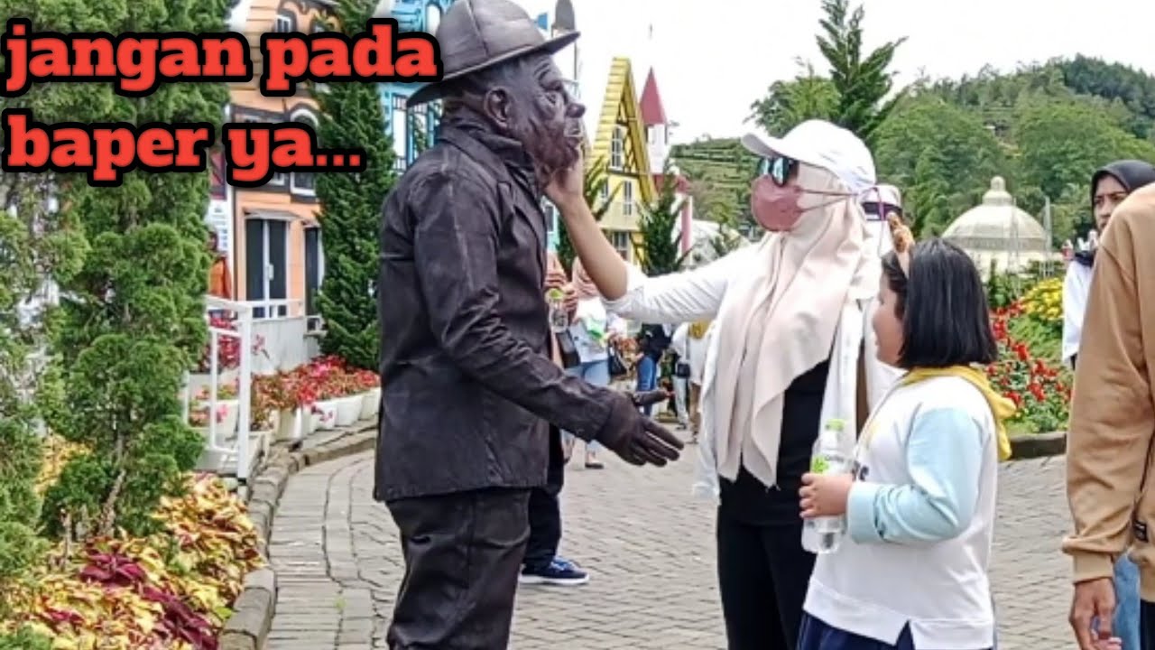 Momen terbaik prank patung hidup..!!!