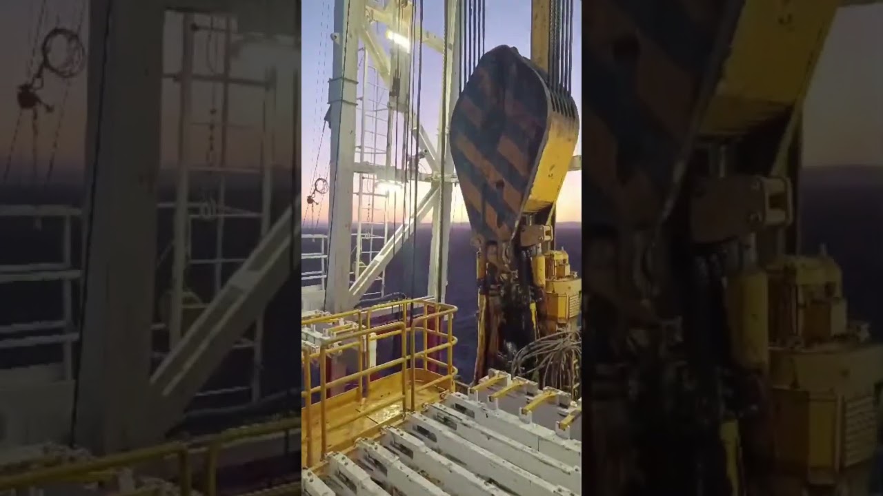 unmanned monkeyboard＃ iron roughneck＃petroleum ＃oil＃hydraulic drill