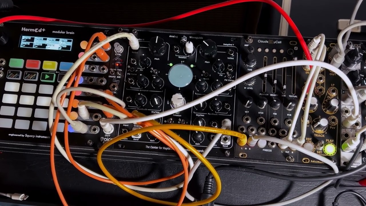 CHAIR Analog Waveguide - First Jam with my Looper Module