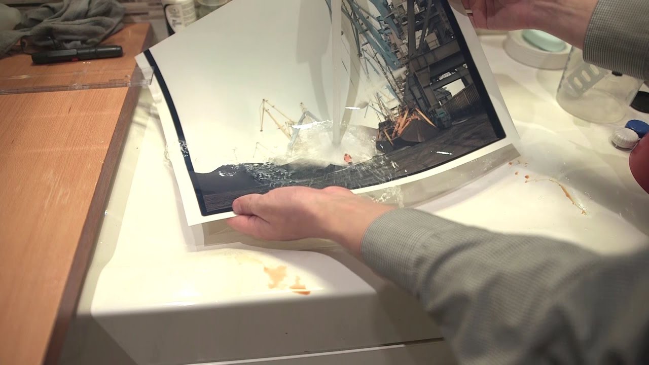 RA4 color printing (in open trays)