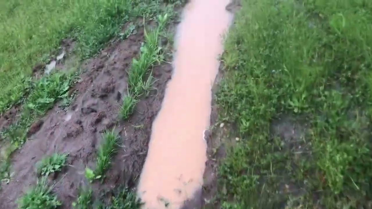 Asi funciona la zanja de captación e infiltración de agua @ElMicroRancho #permacultura