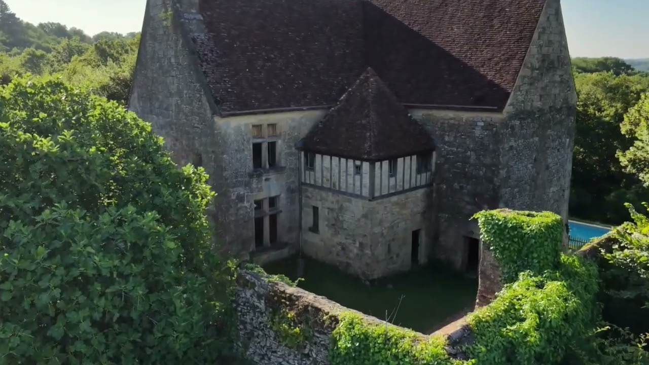 Manoir rennaissance et maison paysanne en Périgord Noir