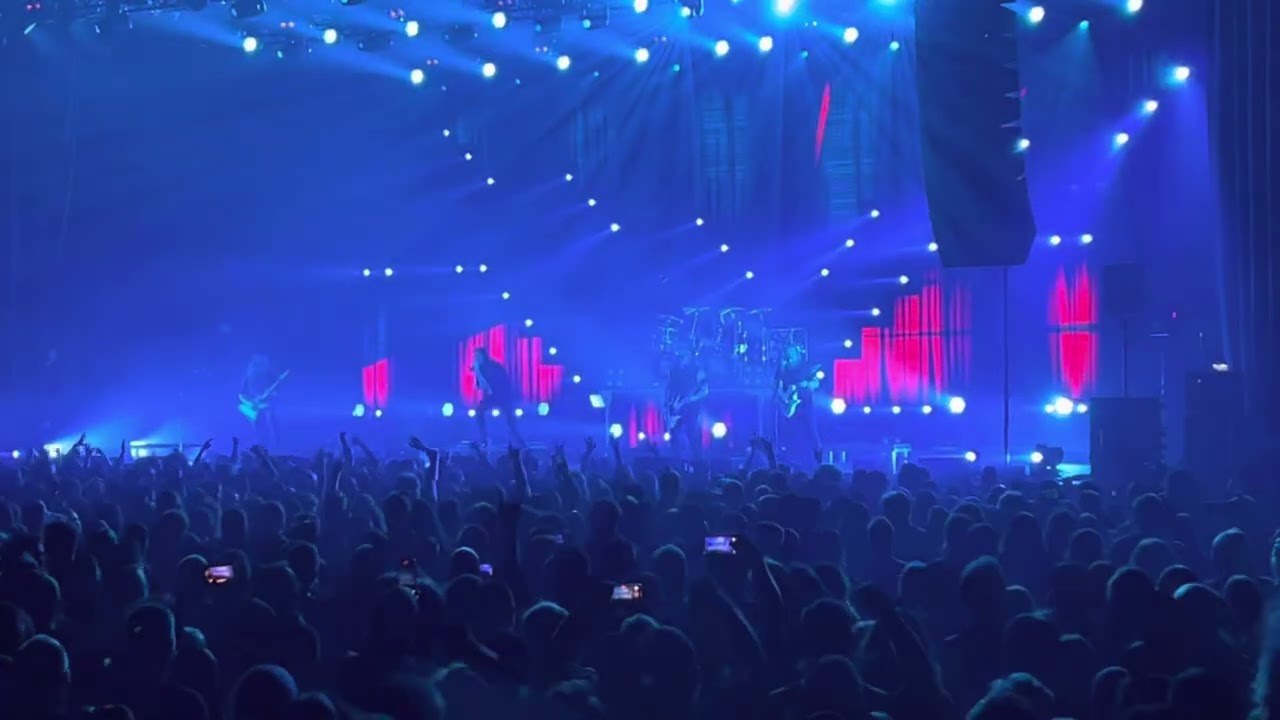 @HeavenShallBurnOfficial  - Endzeit live in Düsseldorf