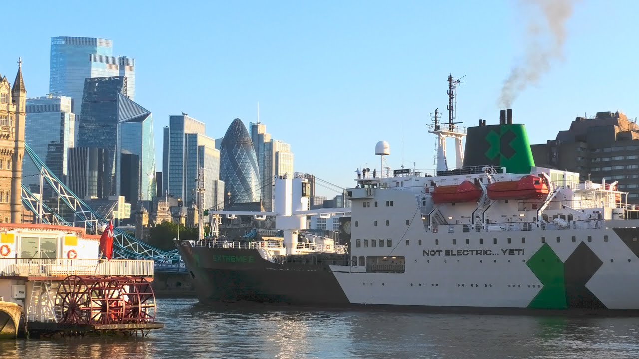 ST HELENA arrives in LONDON for Extreme H launch
