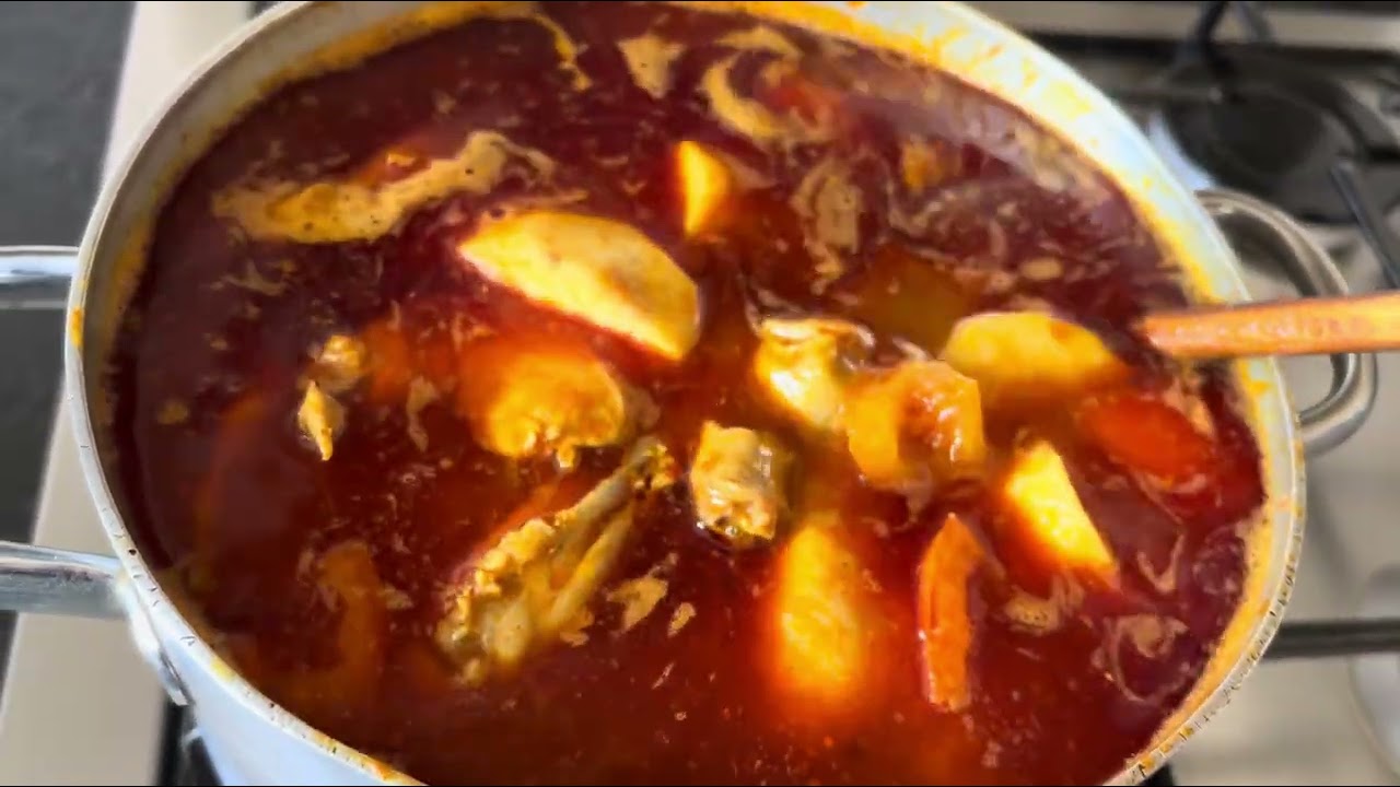 Today Helly’s Special Khana Pina 🌶️#Murog with Muki (Arvi) and Tomato 🐓#Mashed Potato Chatni🧈