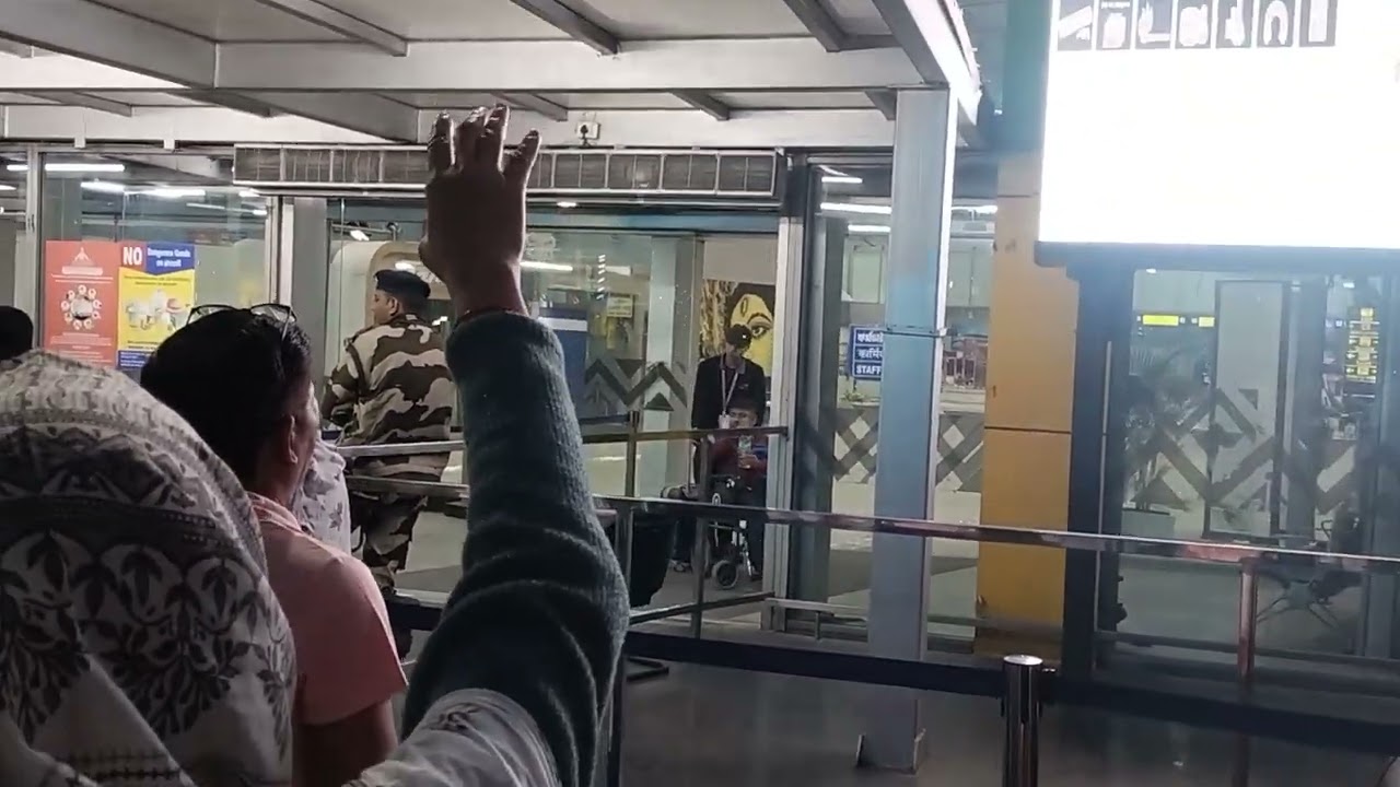 Airport #viralvideo 