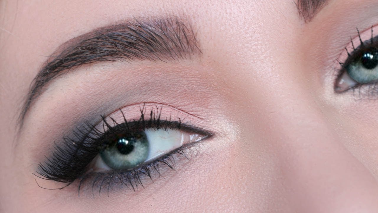 Trucco occhi azzurri: le idee make up per  valorizzarli