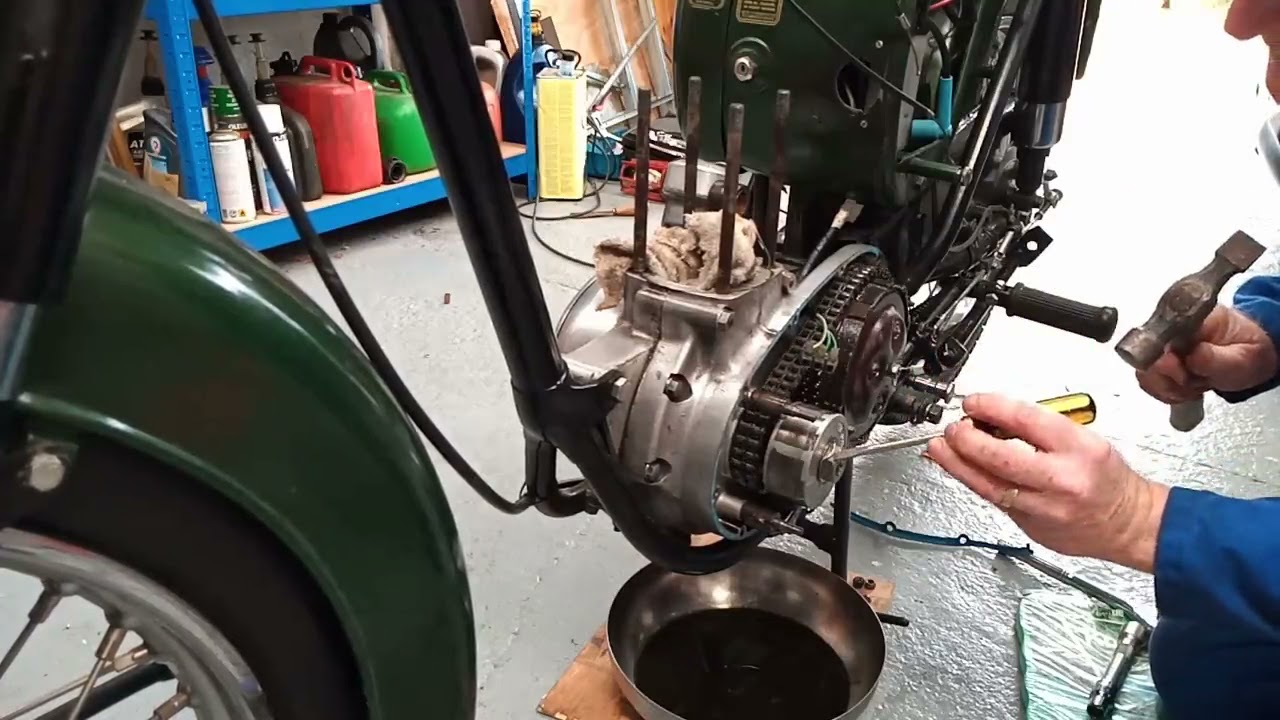 BSA C15 Stripdown Part 1