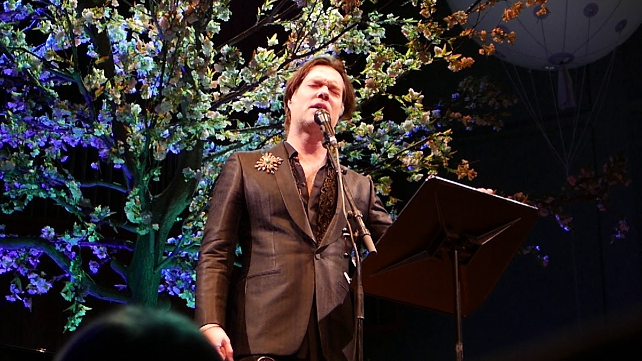 Rufus Wainwright & Amsterdam Sinfonietta - How Deep is the Ocean (Irving Berlin), Leiden 7/1/2017