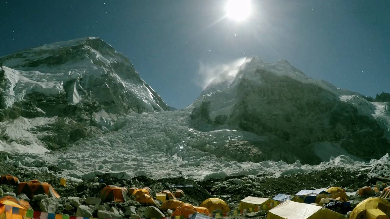 Khumbu Icefall Nightlapse - Everest Base Camp