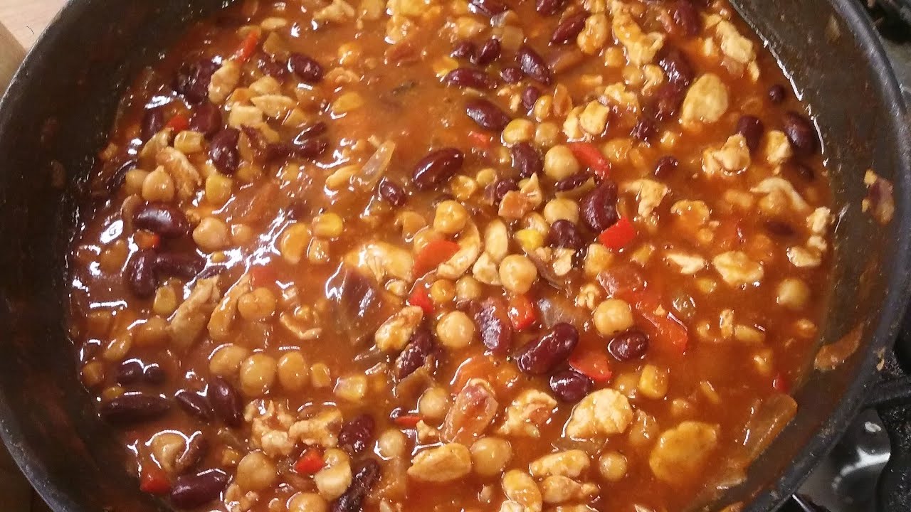 A LEGGYORSABB vörös babos csirkemell chili csicseriborsóval :-)