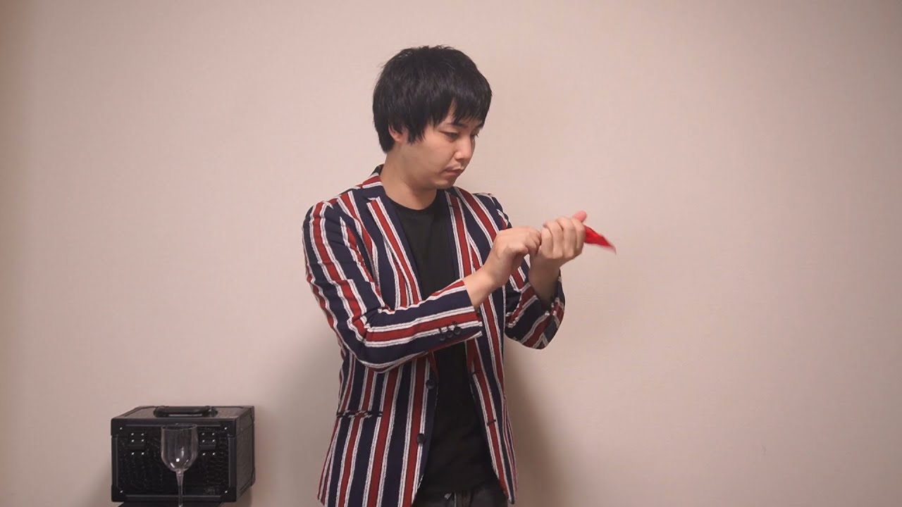 【手品・マジック演技動画】シルクマジック手順　silk magic　演技：戸崎拓也