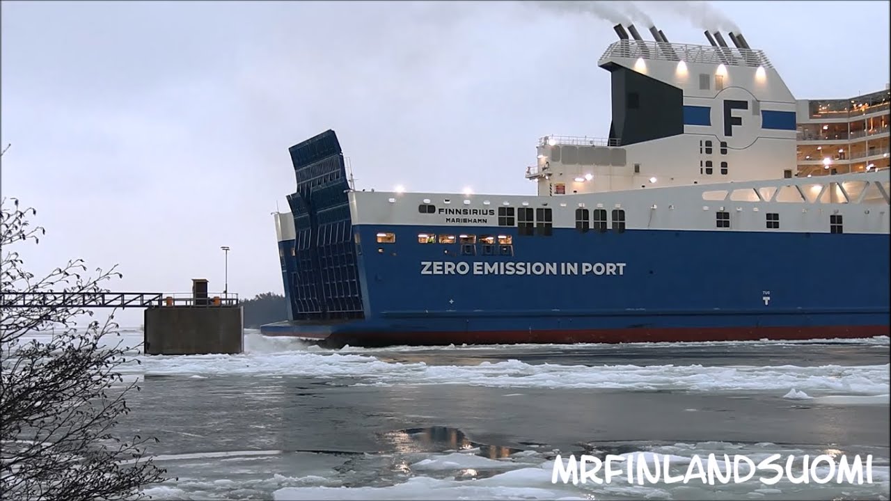 Finnsirius At Långnäs Fighting With The Ice And Wind 22 01 2024 Finnlines Storm Isha