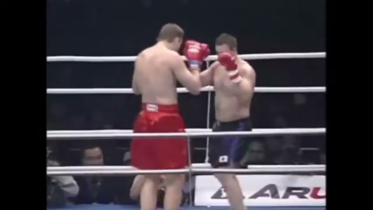 Гран-при К-1 2001г. Алексей Игнашов (Белорусия) vs Николас Петтас (Дания)