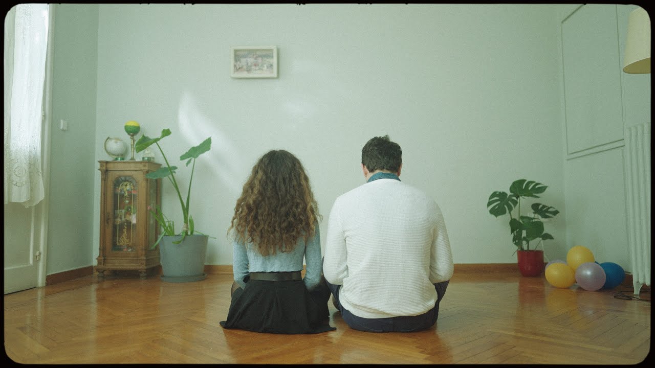 Βασίλης Ράλλης - Σε μέρη μακριά (Οfficial Video Clip)