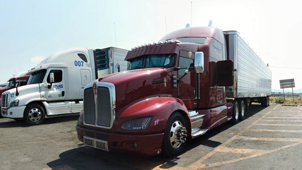 Kenworth T660 #11 De FARRERA