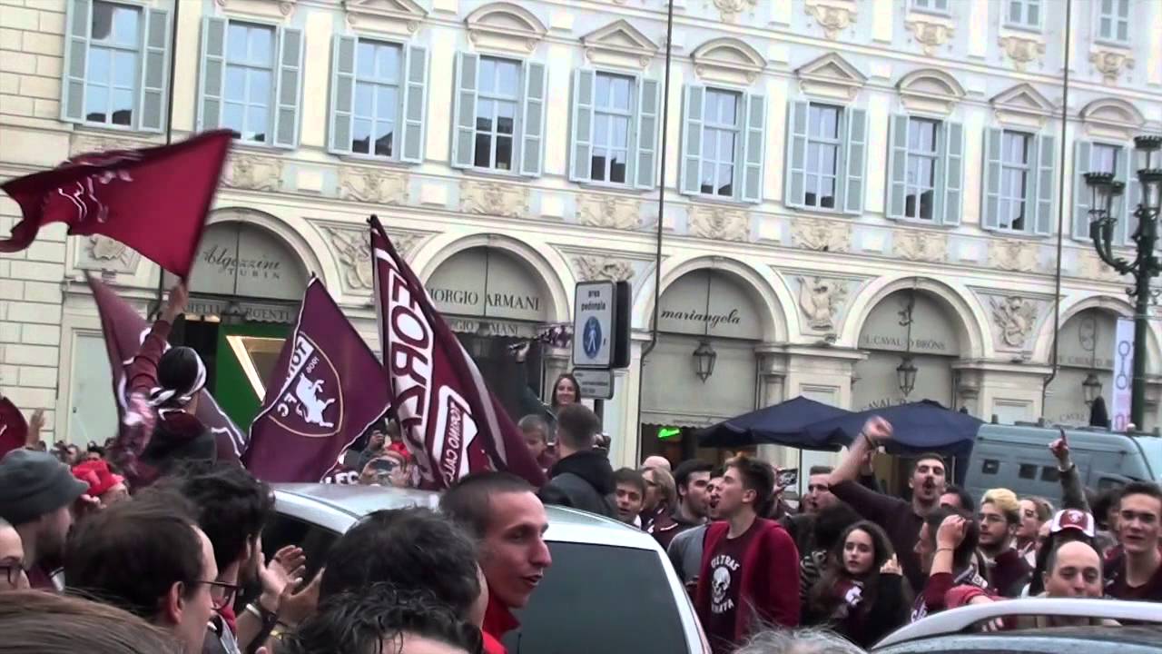 FORZA TORO! - Festa in P.zza San Carlo per vittoria sulla Juventus - TORINO, 26 APRILE 2015