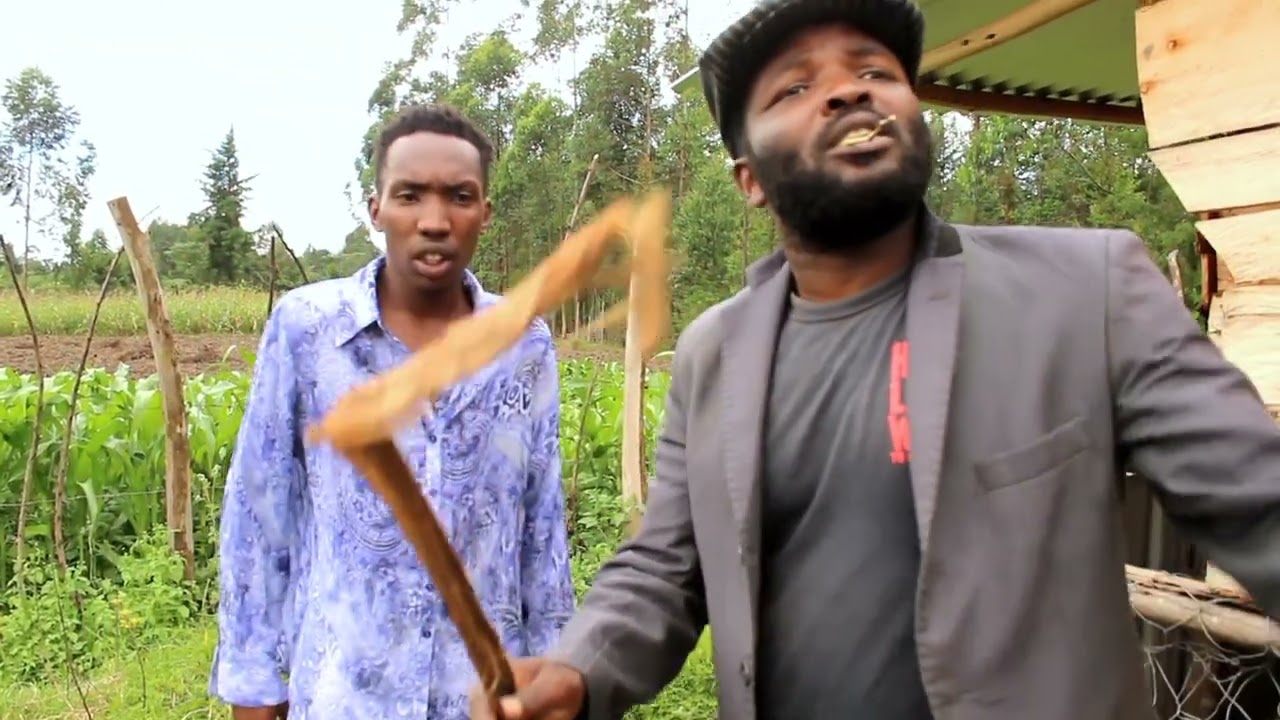 Wah Kumbe nilienda kazi Bibi akaamua kukaa na watchman mpaka wakazaa mtoto😂😂😂😂😂