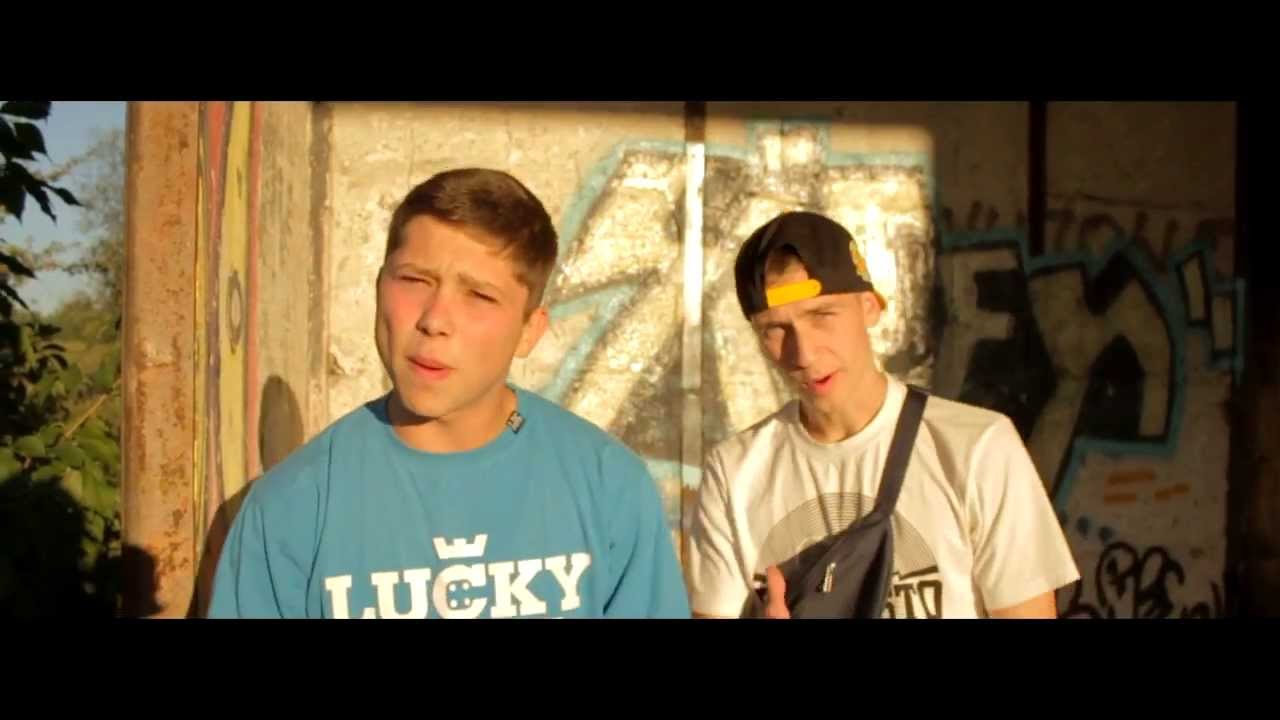 Poniat&Kuraś-Kiedyś Było Inaczej(Official Video)