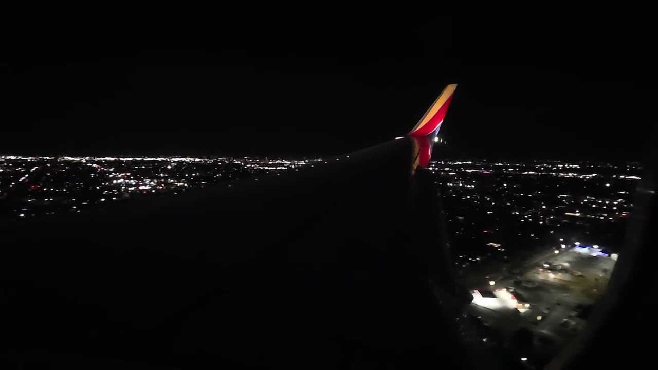 Night time landing into (KFAT) Fresno, CA #9