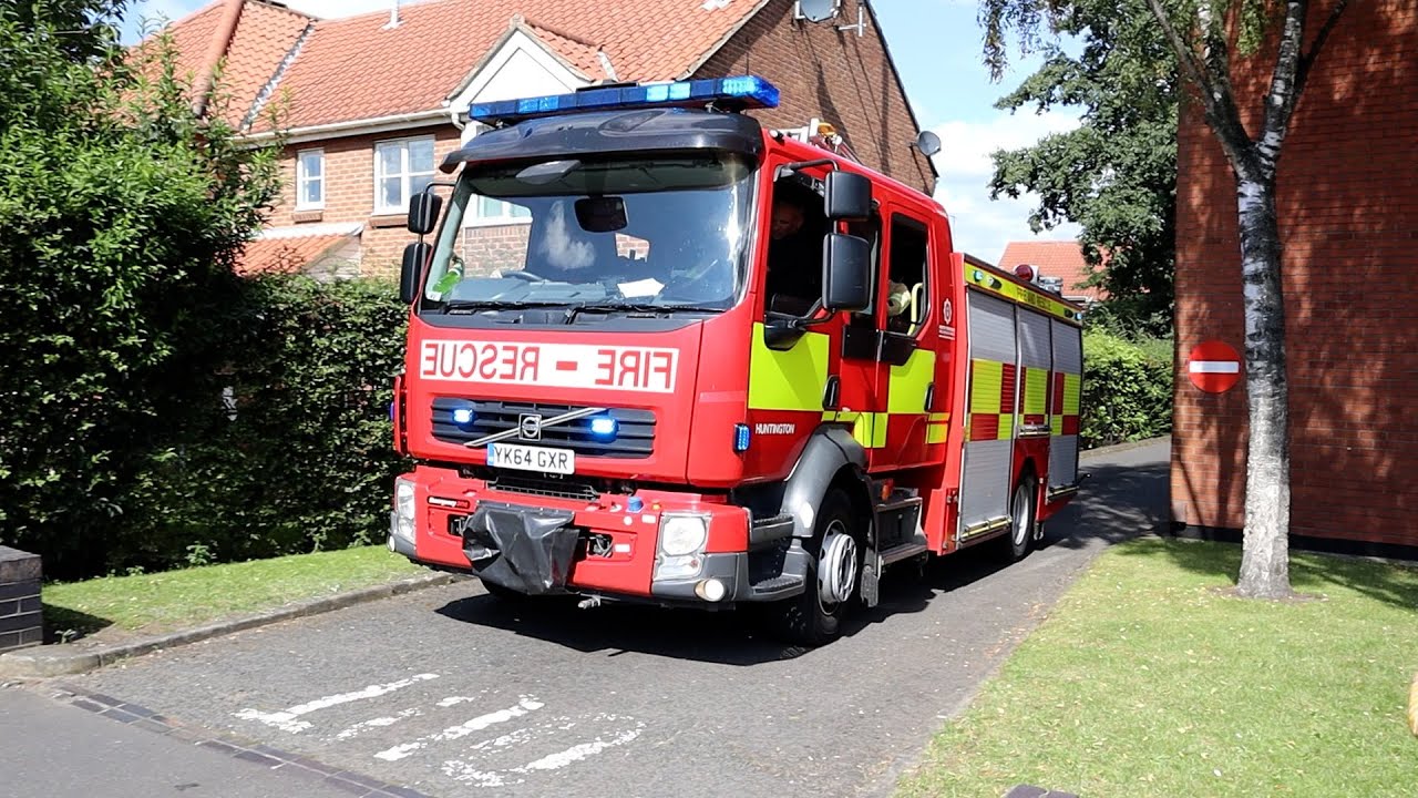 Acomb Second Pump & Huntington First Pump Turnout - North Yorkshire Fire & Rescue Service