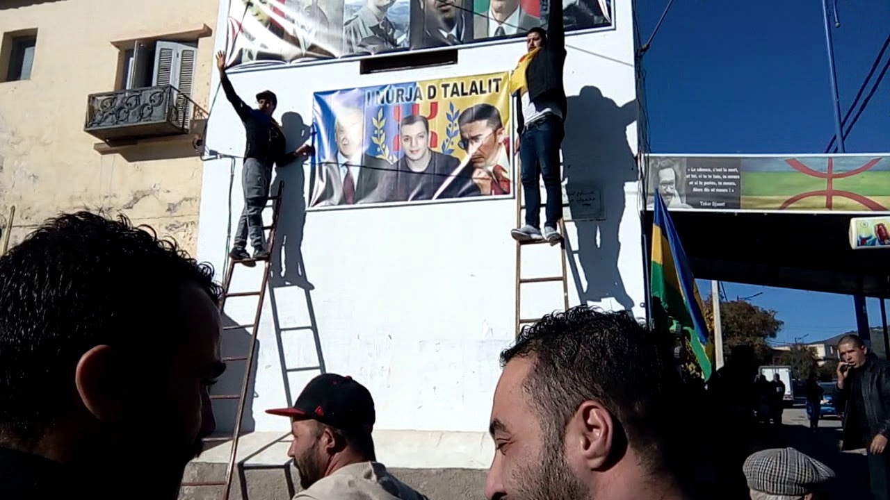 ★Mak Dans l'ar&egrave;ne publiques a saharidj ★
