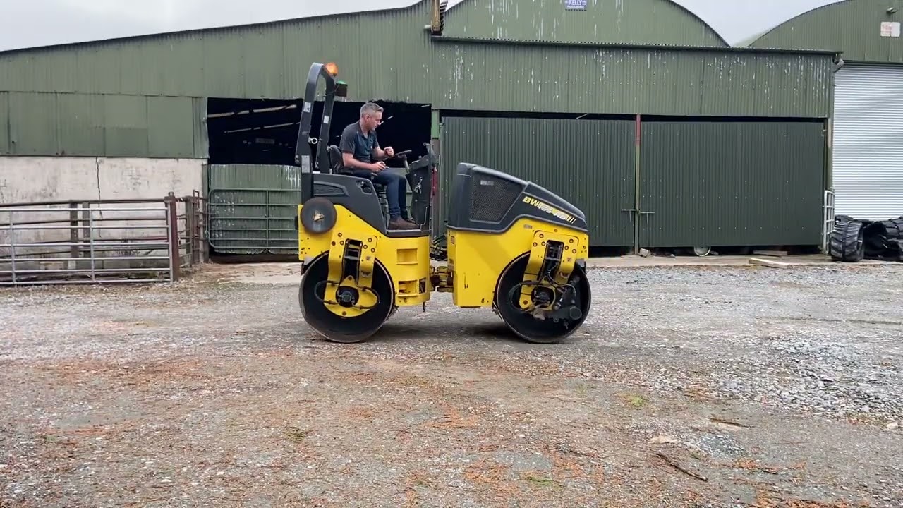 2017 Bomag BW135AD-5 (Operating)(1295hrs)