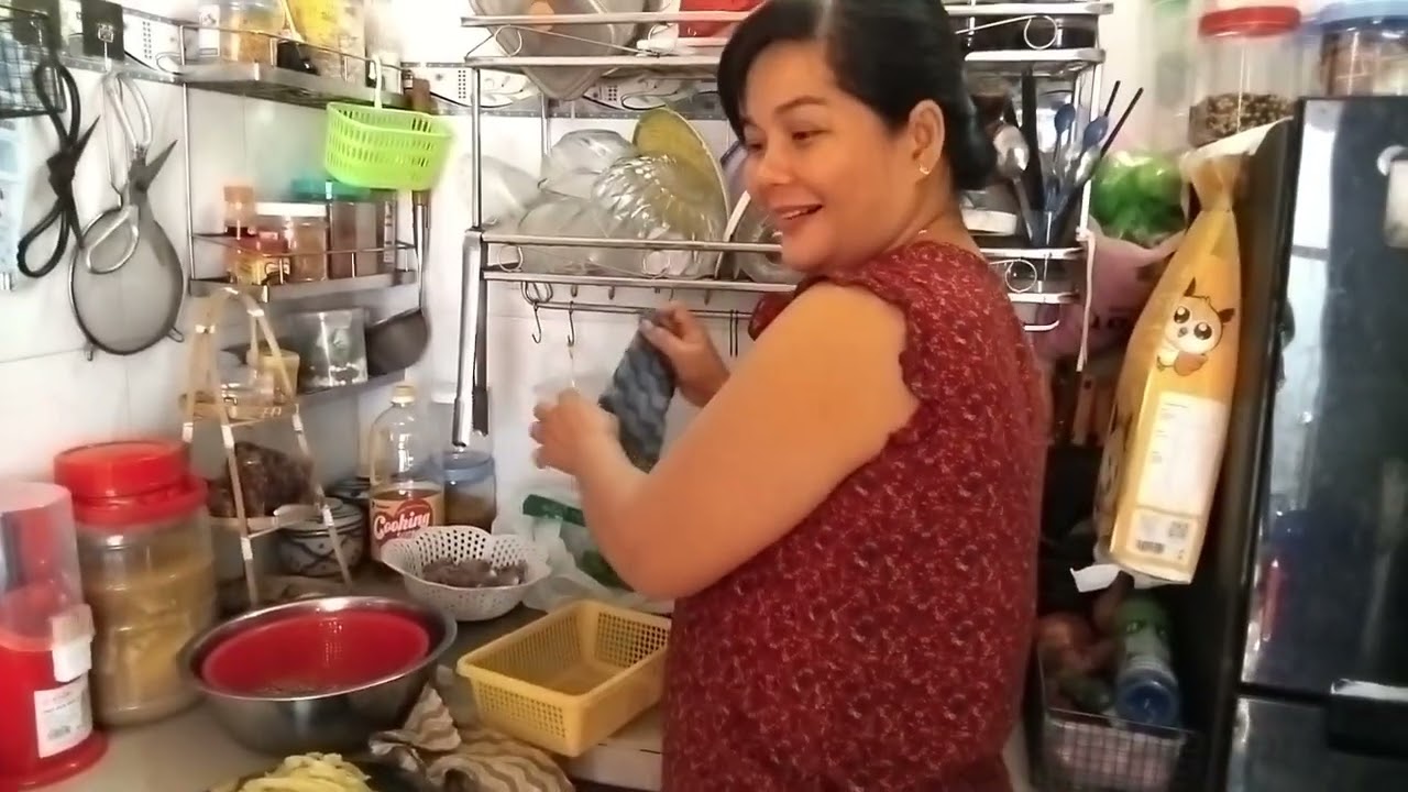 Bữa Cơm Trưa Giản Dị Của Mẹ Chị Em Sinh 3 | Dưa Cải Ngâm Chua Giòn Ăn Là Ghiền
