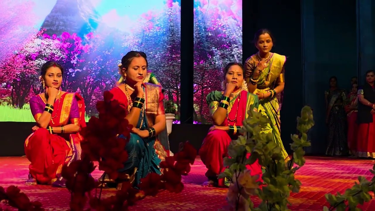 Vithal Rukhmayi Dance by UkG mothers 
