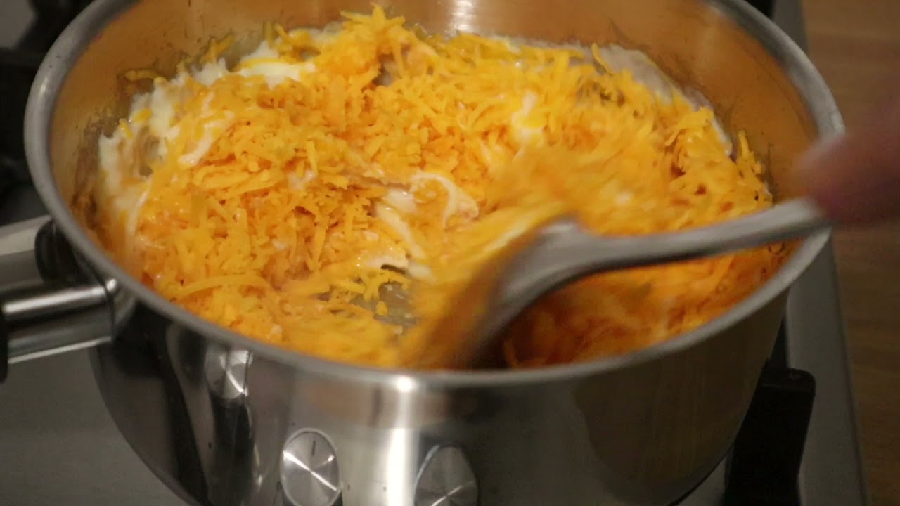 Sos de br&acirc;nză | Cheddar | Cum sa prepari  sos pentru  burgeri sau nachos