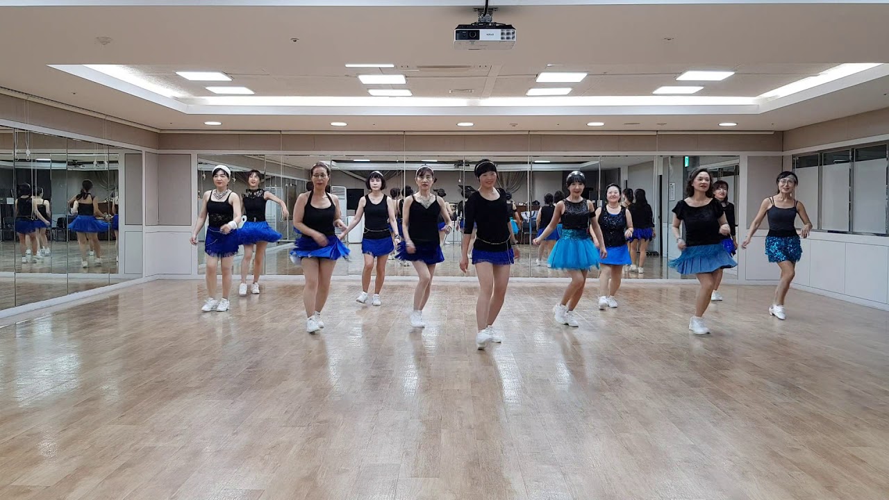 Cuanto Amor Chichiquita Line Dance (Improver Level)