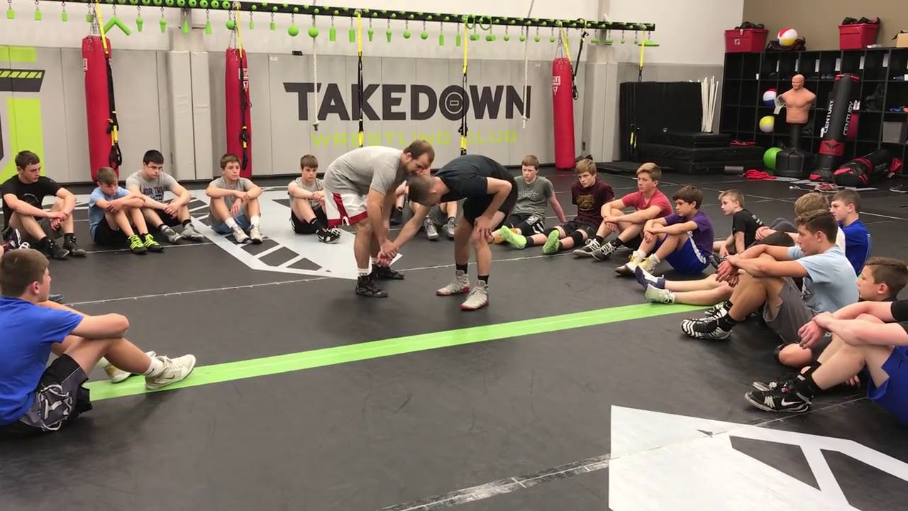 Cross wrist setup to low double leg with Logan Stieber