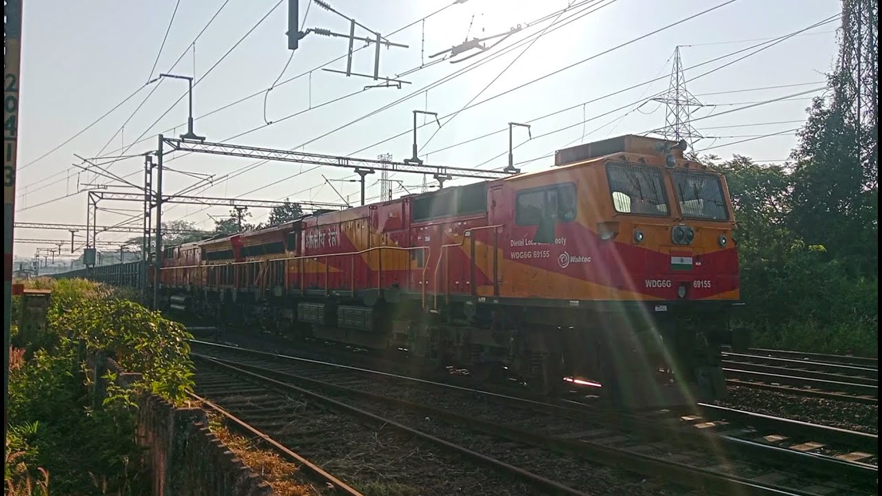 WDG-6G Freight Departure at Ratnagiri | BOXN Wagons | Konkan Railway | Powerful Track & Wheel Sounds