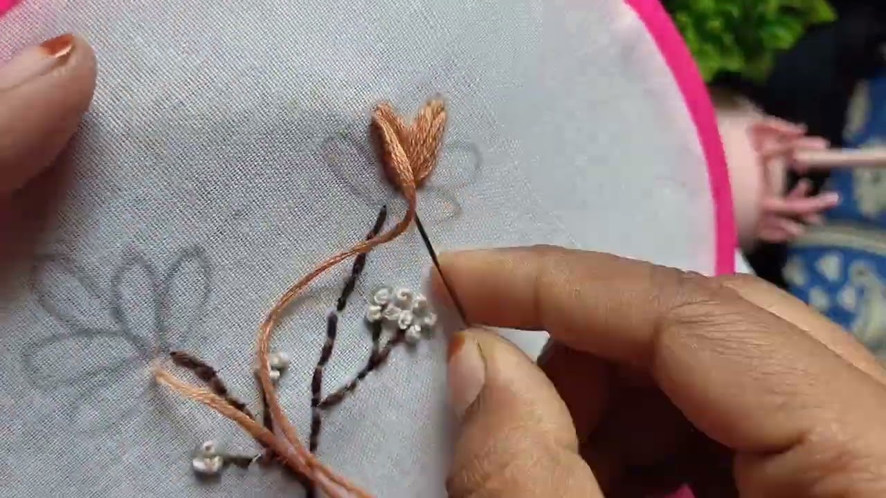 Hand embroidery 🪡🧵 basic stitch tutorial #viral 