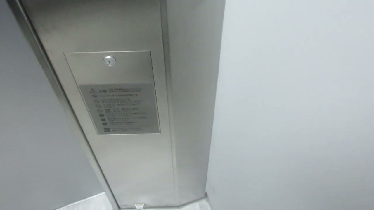 横浜スカイビル駐車場のエレベーターPart2-2（F1号機更新後）