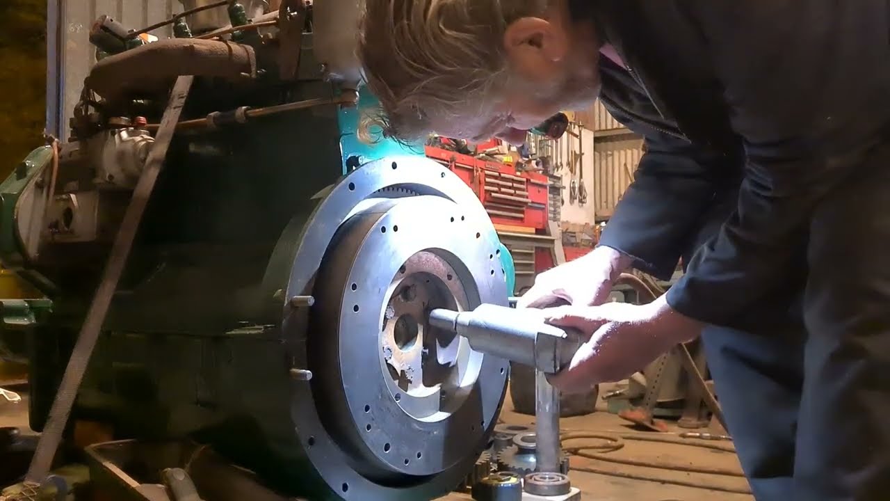 PART TWO of standard fordson perkins4.270 conversion