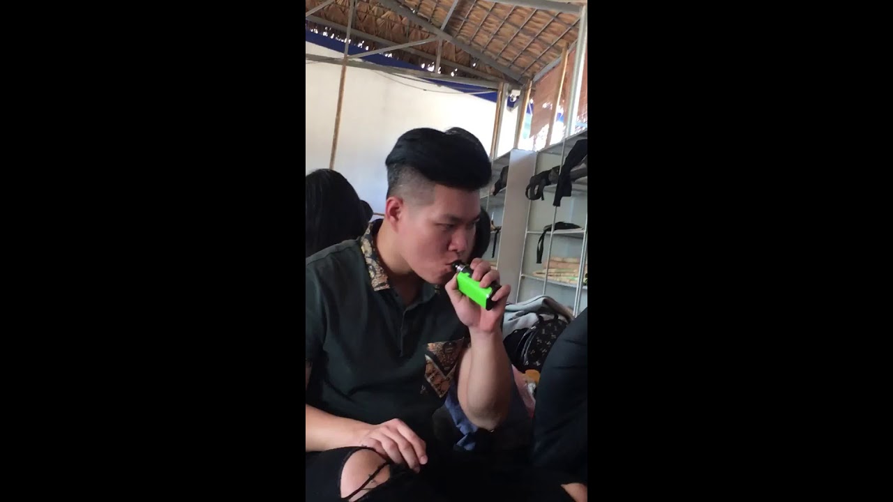 Hướng dẫn c&aacute;ch h&uacute;t vape bằng mồm