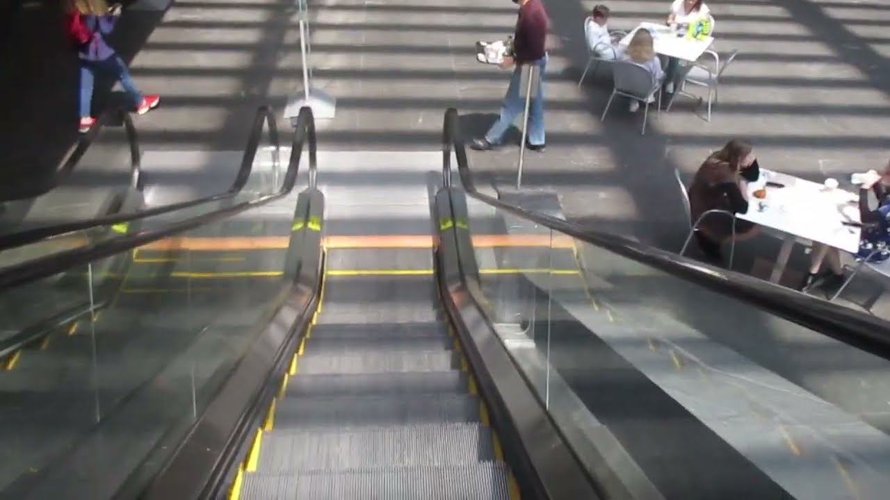Schindler 9300AE & KONE EcoMod Double-File Escalators @ The Cleveland Art Museum, Cleveland, OH