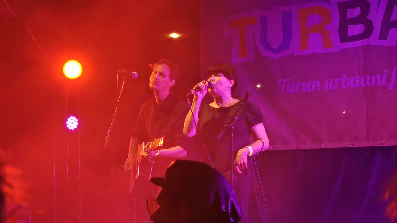 Lasten hautausmaa -duo – Äiti hei! Turbaani-festareilla 9.8.2019