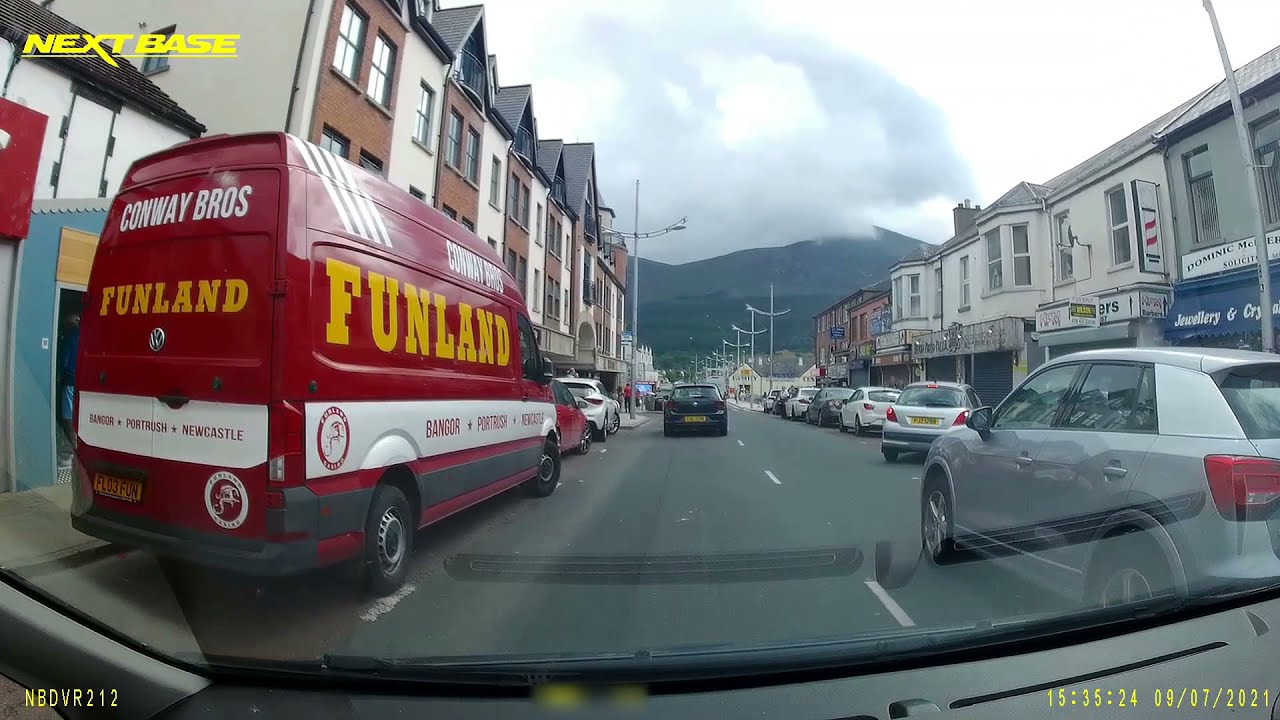 A drive along Newcastle Main street in summertime 2021.  Dash Cam View.