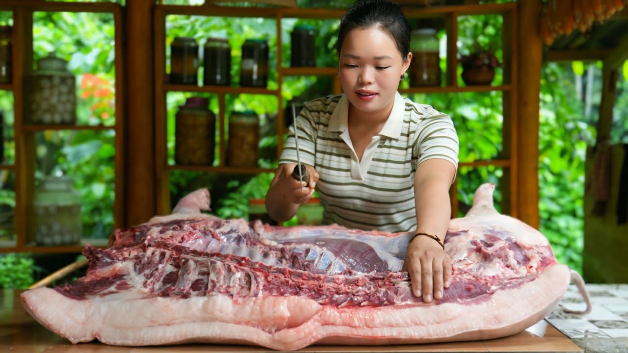 After 700 Days Processing Black Pork, Making Corn Cakes, Harvesting Rambutan to Sell at The Market.